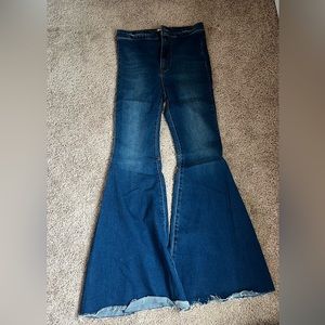 Free people just float on jeans